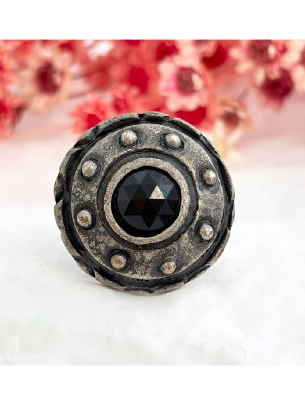 Silver Toned Oxidized Round Brutalist Beaded Vintage Ring - sz 6.75